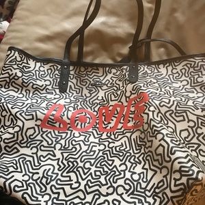 New with tag Coach bag reversible